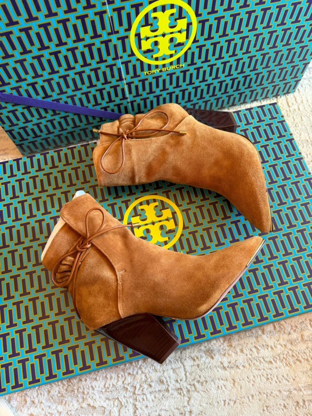 Tory Burch Lila Suede Pointed-Toe Ankle Bootie - Picture 5 of 11